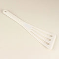 Axyaa Silicone Fish Drain Shovel: Non-Stick, High-Temp Resistant Kitchen Utensil