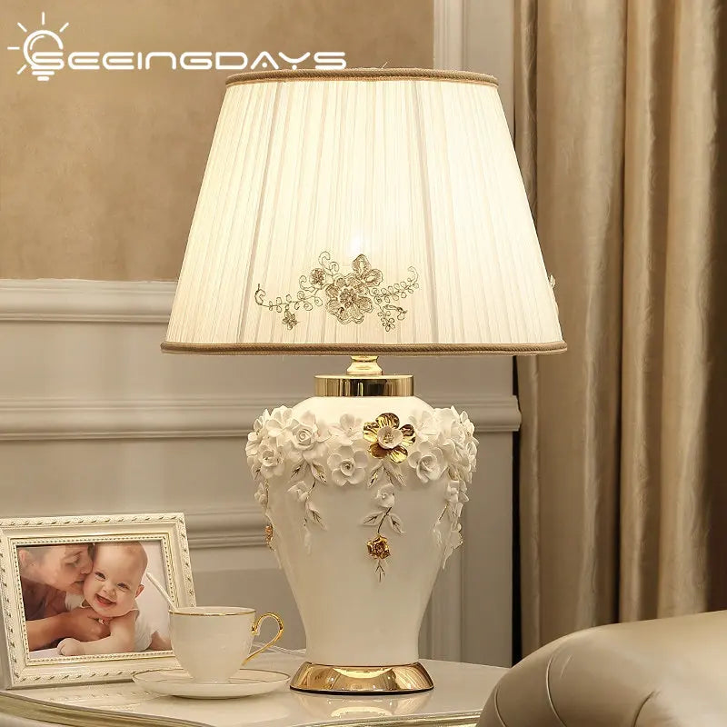 Axyaa European Style Ceramic Flower Table Lamp