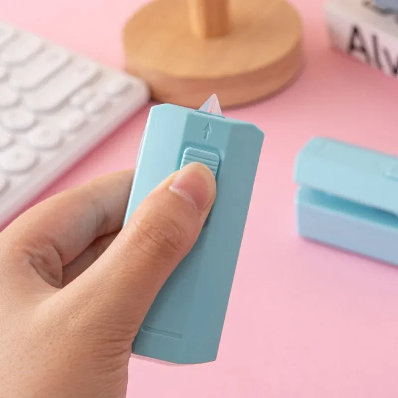 Axyaa Sealing Clip: Portable Moisture-proof Hand Press Snack Sealer