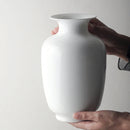 Axya White Ceramic Vase: Japanese Minimalist Zen Flower Arrangement