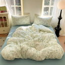 Axyaa Queen Size Strawberry Bedding Set: Duvet Cover, Bed Sheet, Pillowcase