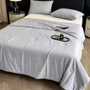 Axyaa Bamboo Cooling Comforter, Lightweight Breathable Summer Quilt