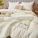 Axyaa Silk Quilt: Warm & Cozy All-Season Blanket