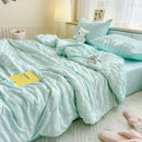 Axyaa Summer Seersucker Comforter Quilt - Cool & Refreshing Machine Washable Blanket