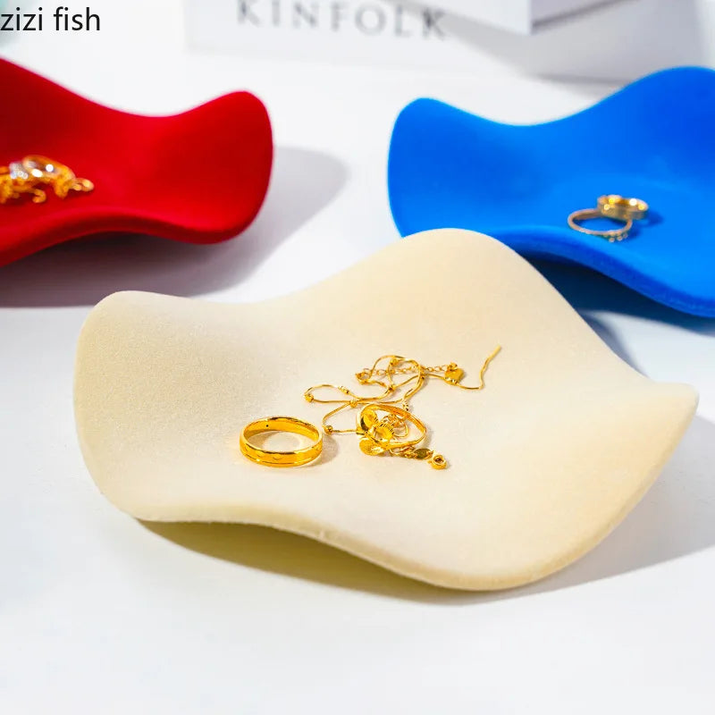 Axya Ceramic Wave Tray for Stylish Jewelry and Small Item Storage