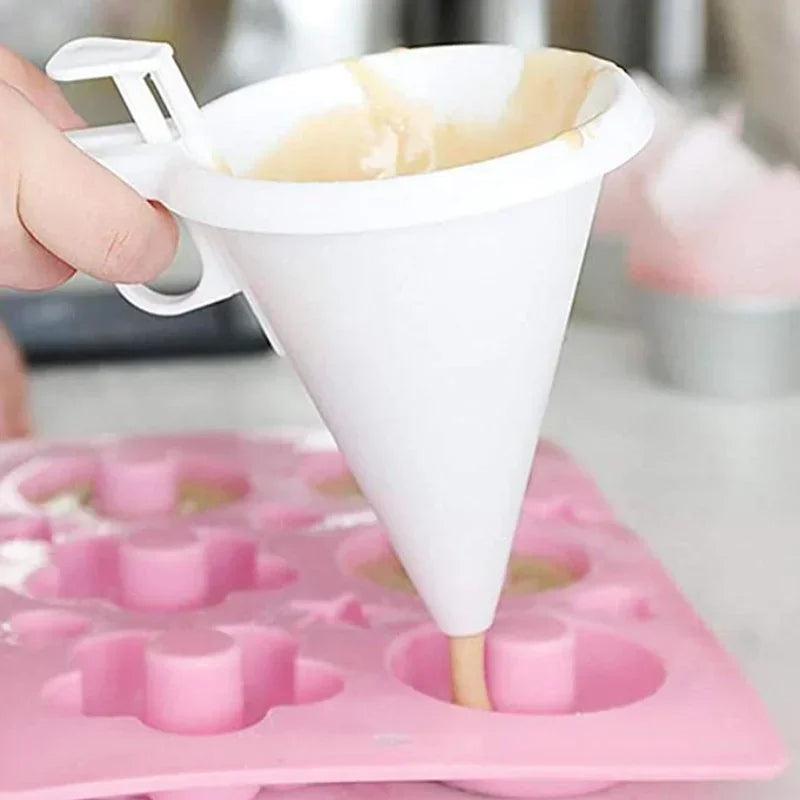 Axyaa Baking Cream Dispenser - Kitchen Accessory