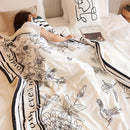 Axyaa Luxe Floral Fleece Throw Blanket with "LOVE" Motif, Black & Whiteucer标题