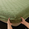 Axyaa Velvet Mattress Cover: Soft & Non-Slip Fitted Bed Sheet Protector for Bedroom