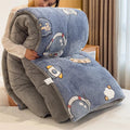 Axyaa Plush Cartoon Bear Blanket: Soft Warm Queen Comforter, Fluffy Fleece Winter Bedding