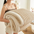 Axyaa 350g Full Extinction Wave Jacquard Blanket - Thick Coral Fleece Winter Blanket