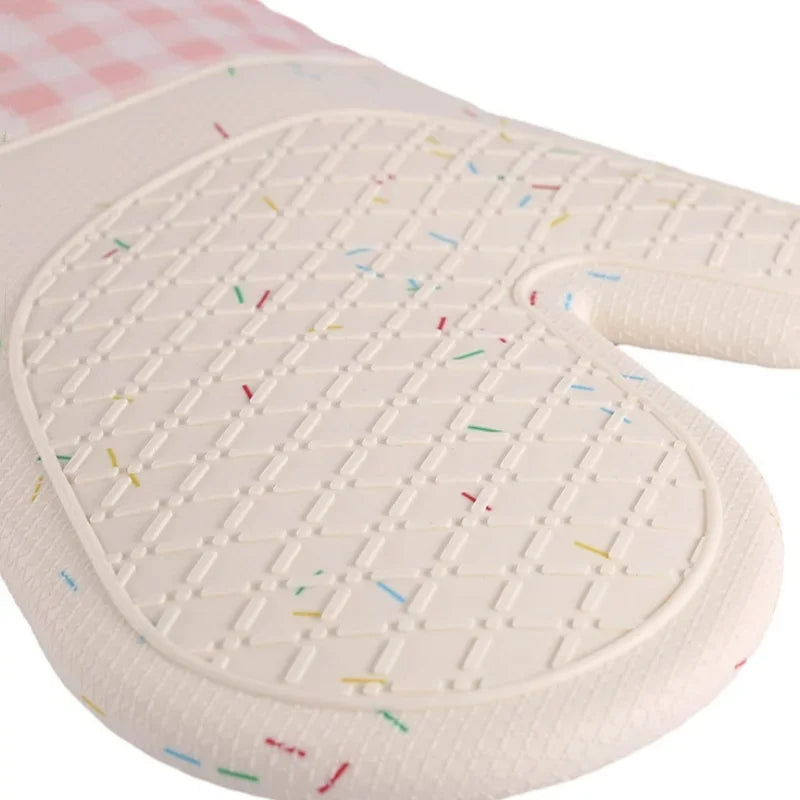 Axyaa Silicone Oven Glove: Heat-resistant, Flexible, Stylish Microwave Baking Accessory