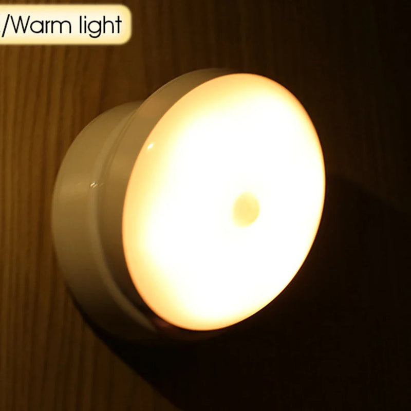 Axya 360 Degree Rotatable Wall Light - Rechargeable Modern Bedroom Lamp for Home Decor