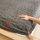 Axyaa Velvet Bed Sheet Set - Fitted Sheet + 2 Pillowcases - Winter Mattress Cover