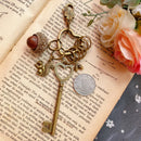 Axya Vintage Acorn Keychain with Gift Box, Alloy Metal, Artificial Carving, Photography Props, Home Decoration