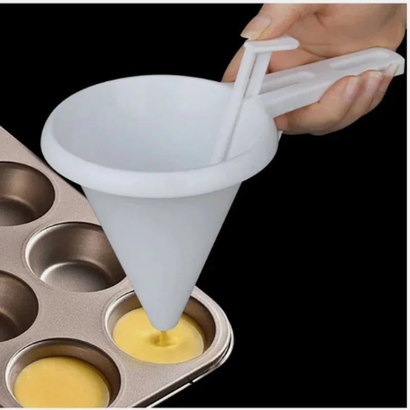 Axyaa Baking Cream Dispenser - Kitchen Accessory