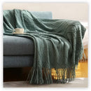 Axyaa Textile City Knitted Throw: Nordic Chunky Plaid Bedspread for Winter
