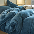 Axyaa Solid Flannel Bedding Set, Reversible Fleece Duvet Cover and Cozy Sheet with Pillowcases