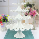 Axya Wave Dessert Tray: Elegant Ceramic Cake Stand for Home Decor