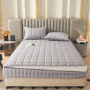 Axyaa Quilted Mattress Protector Cover with Zipper Closure - Luxury Soft Bed Sheet