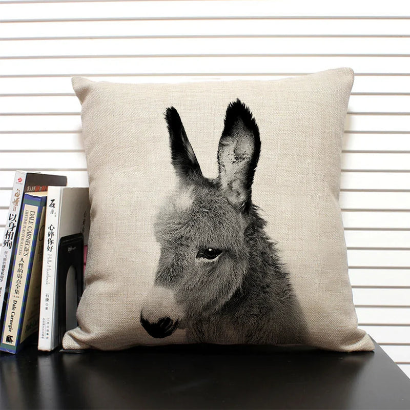 Axyaa African Animal Linen Pillow Cover 45x45cm - Lion, Elephant, Elk Portrait Decor