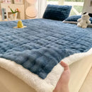 Axyaa Winter Warm Plush Mattress Topper - Super Soft & Cozy Foldable Bed Cover