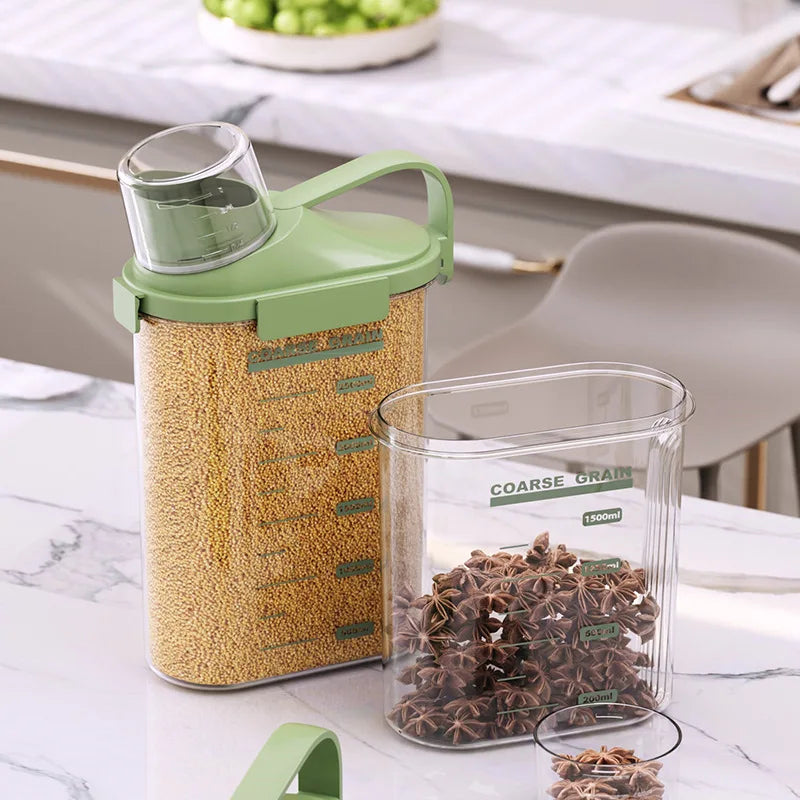 Axyaa 2500ML Food Storage Tank with Measuring Cup