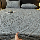 Axyaa Taffeta Velvet Jacquard Bed Cover - Winter Warm Anti-Static Fitted Sheet