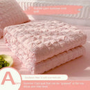 Axyaa Summer Seersucker Comforter Quilt - Cool & Refreshing Machine Washable Blanket
