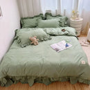Axyaa European Simple Large Family Bedding Set with Quilt Cover, Pillow Cover, and Bed Sheet