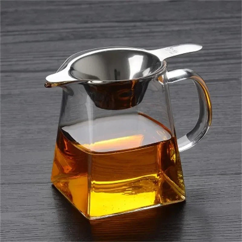 Axyaa Clear Glass Fair Cup with Handle & Strainer for Chinese Tea Brewing