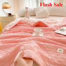 Axyaa Summer Quilt: Washed Waffle Wide Hem Soybean & Cloud Cotton Thin Quilt