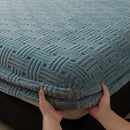 Luxurious Axyaa Fleece Jacquard Geometric Bed Sheet for Single/Double Mattress