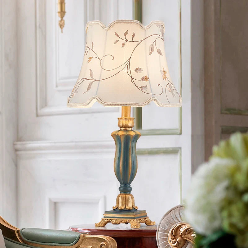 Axyaa Retro Country Style Bedside Table Lamp
