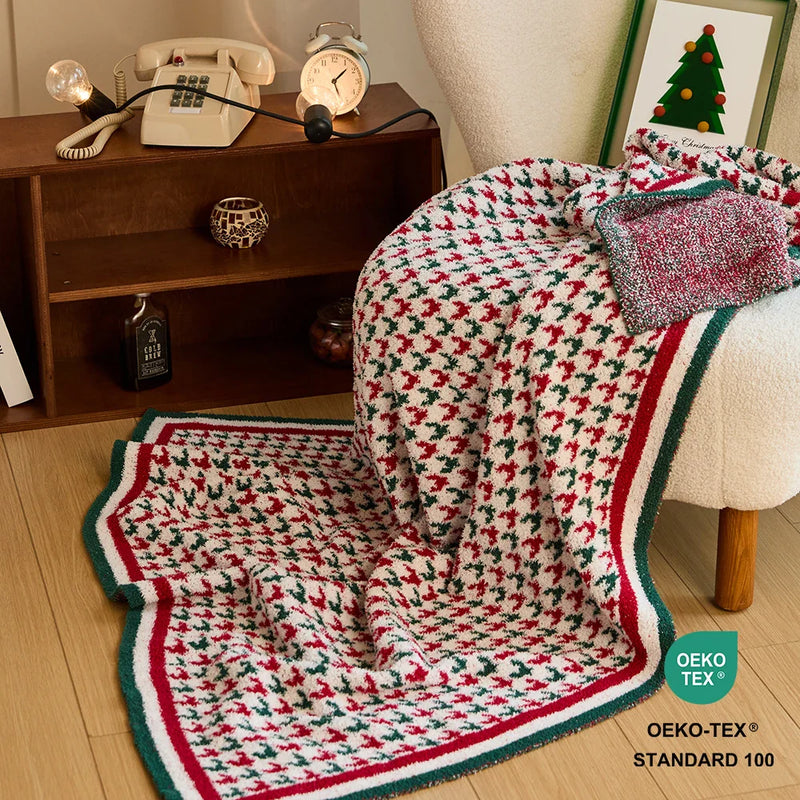 Axyaa Snowflake Houndstooth Christmas Blanket 51x63in Warm Microfiber Throw for Home