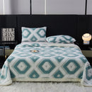 Axyaa Jacquard King Size Flannel Blanket for Cozy Autumn/Winter Comfort