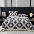 Axyaa Jacquard King Size Flannel Blanket for Cozy Autumn/Winter Comfort