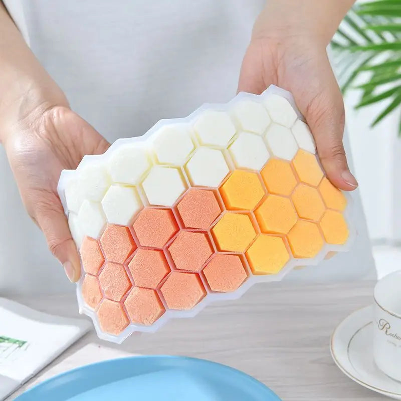 Axyaa Silicone Honeycomb Ice Mold with Lid for Cocktails & Whiskey
