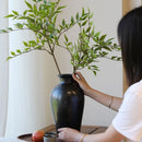 Axyaa Black Ceramic Vase & Flower Arrangement for High-End Chinese Living Room Décor