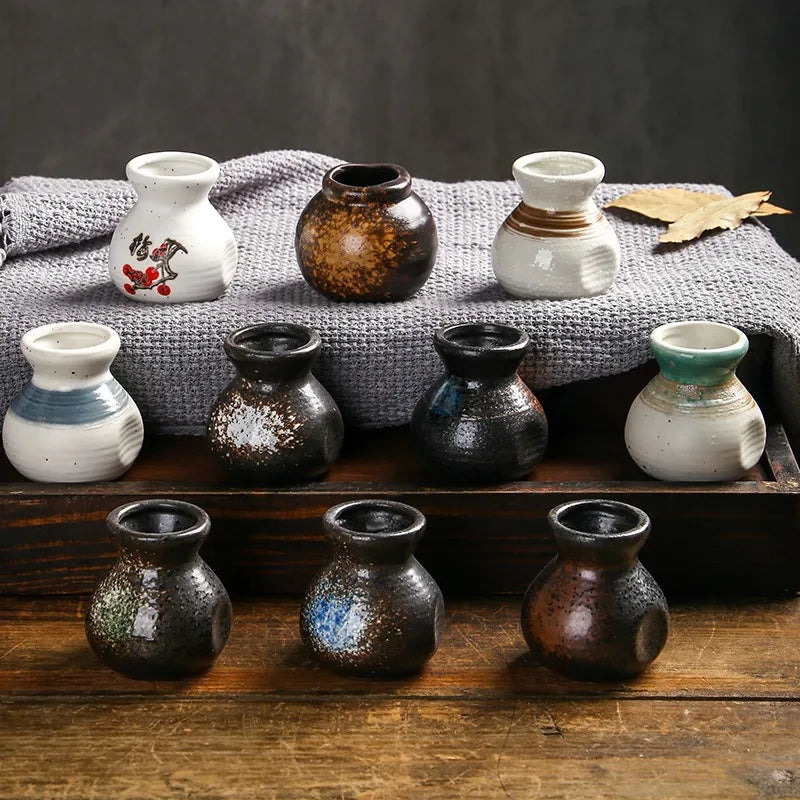 Axya Ceramic Toothpick Holder: Retro Style Quirky Table Ornaments