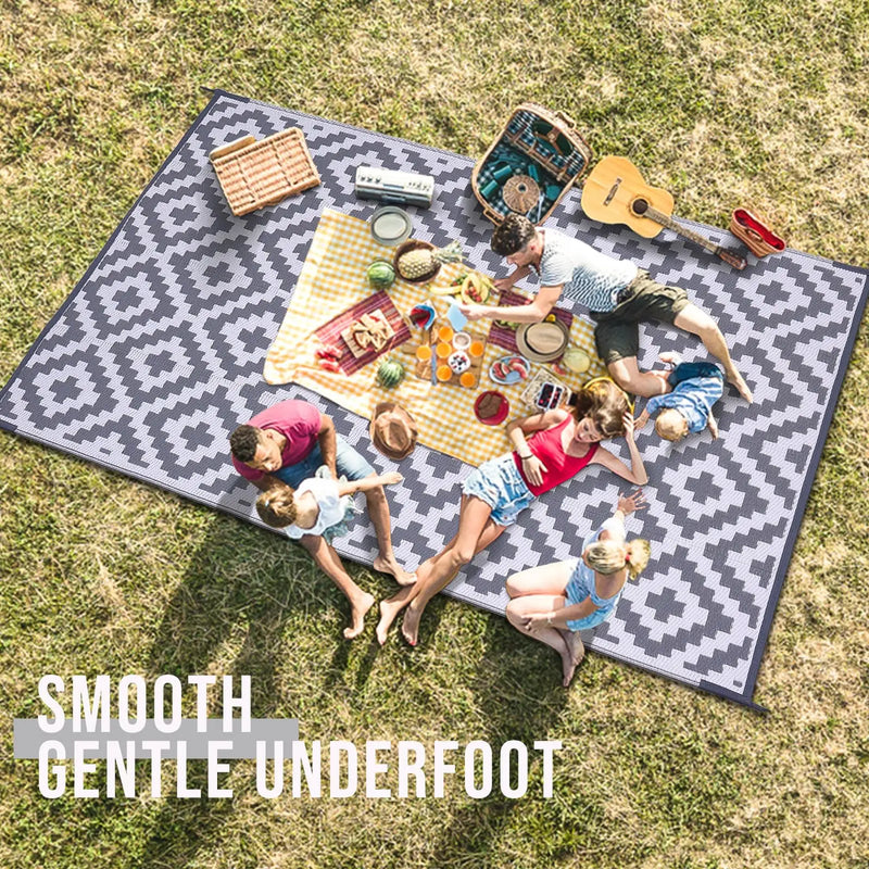 Axyaa Reversible Outdoor Waterproof Straw Patio Rug for Indoor Outdoor Use