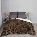 Axyaa Lightweight Erbsenmuster Camo Fleece Blanket for Bedroom and Sofa