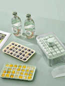 Axyaa Easy-Release High-Color Ice Box - Food-Grade Storage Mold