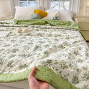 Axyaa Floral Lightweight Summer Quilt - Ultra-Fine Fiber Filling, High-Quality Fabric