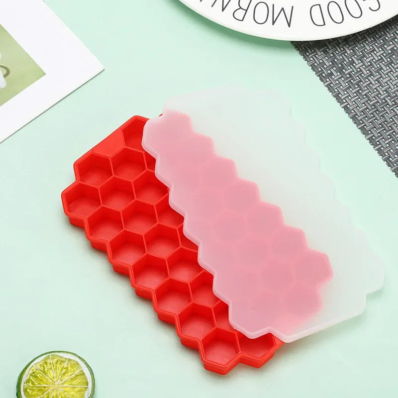Axyaa Silicone Honeycomb Ice Mold with Lid for Cocktails & Whiskey