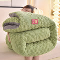 Axyaa Winter Coral Fleece Queen Size Blanket: 220x240cm Warm Faux Lamb Wool Quilt