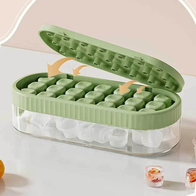 Axyaa Silicone Ice Mold with Lid: 18 Grid Food-grade Ice Storage Container