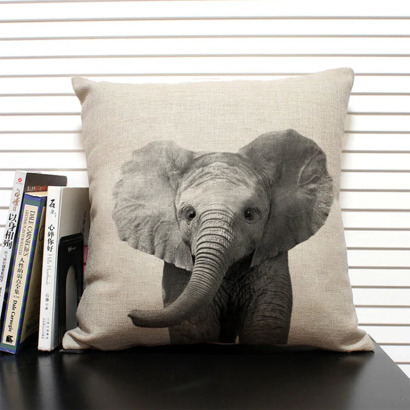 Axyaa African Animal Linen Pillow Cover 45x45cm - Lion, Elephant, Elk Portrait Decor