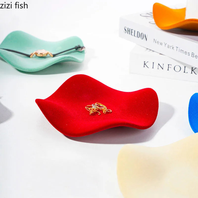 Axya Ceramic Wave Tray for Stylish Jewelry and Small Item Storage
