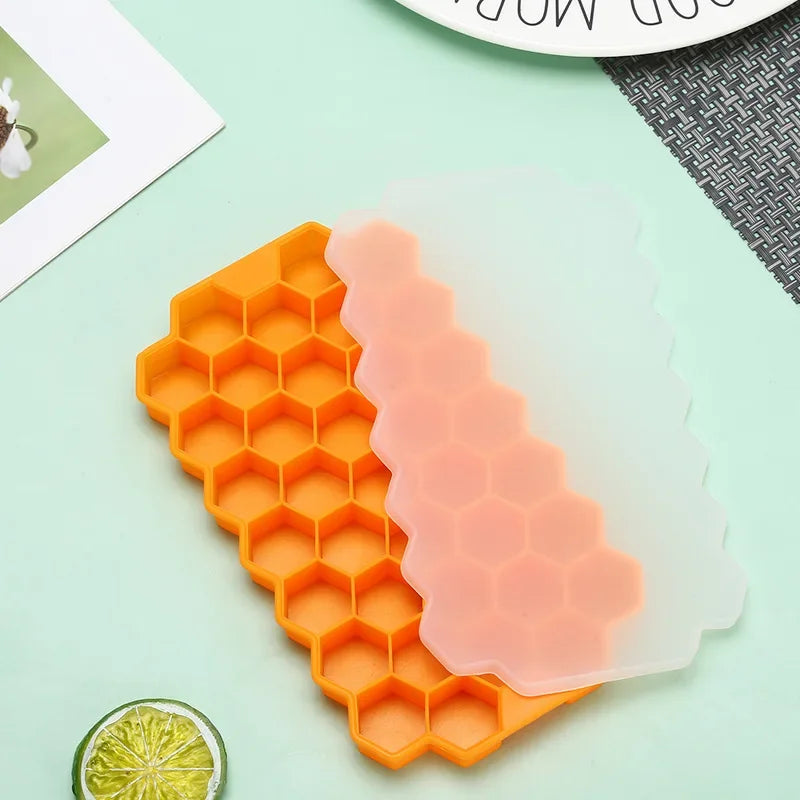 Axyaa Silicone Honeycomb Ice Mold with Lid for Cocktails & Whiskey