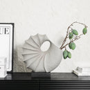 Axyaa Resin Conch Shell Vase Sculpture for Home Decoration